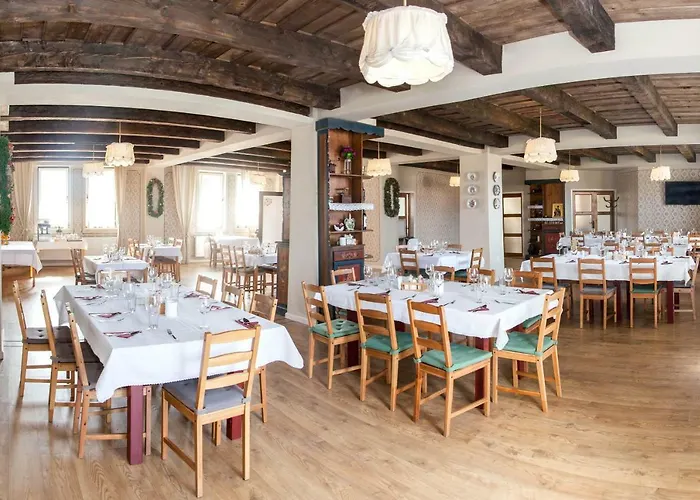 Hotel Kastel Transylvania 3*